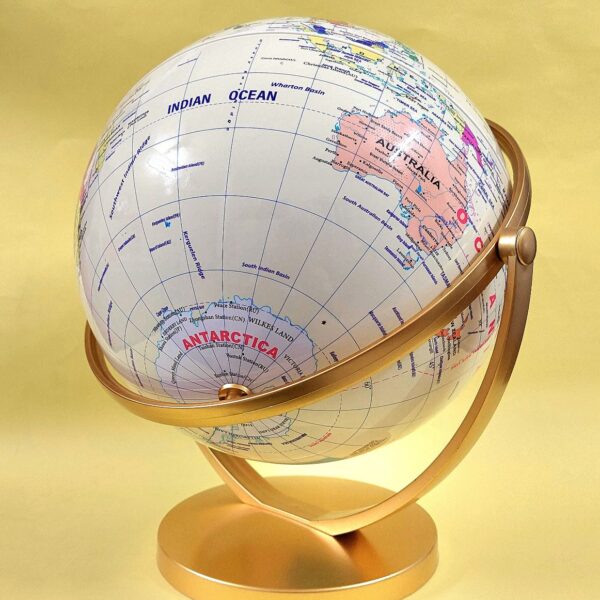 360° Rotating World Globe